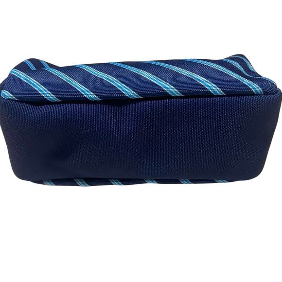 United Airlines Brooks Brothers Blue Stripe Amenity Pouch 2025 Preppy Travel Bag - Picture 4 of 6